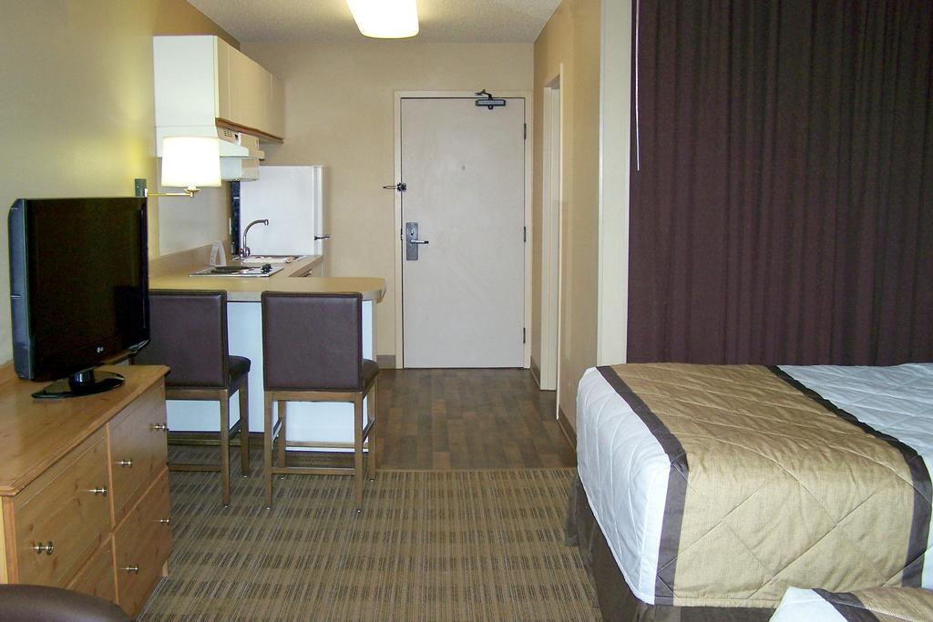 Auburn Hills Extended Stay Inn Exteriér fotografie